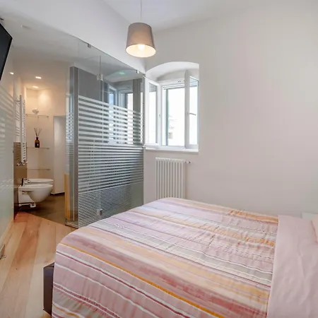 Martini 2-luxury Apartment *